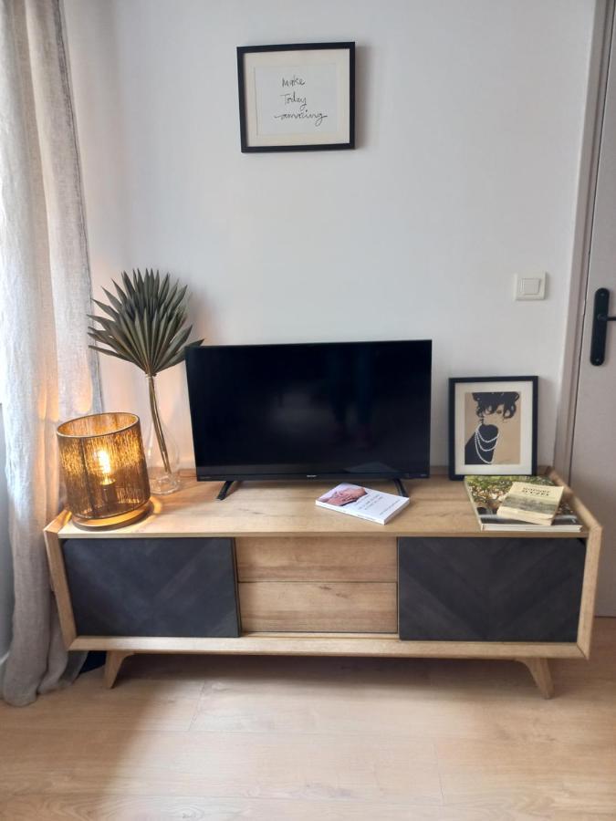 Coeur D'Uzes Apartment Bagian luar foto