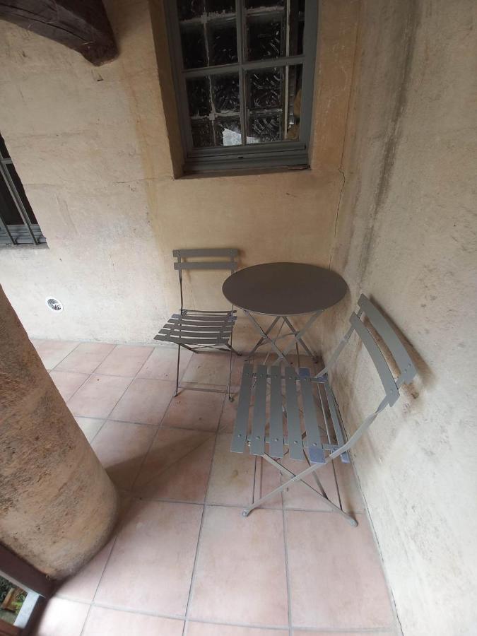 Coeur D'Uzes Apartment Bagian luar foto