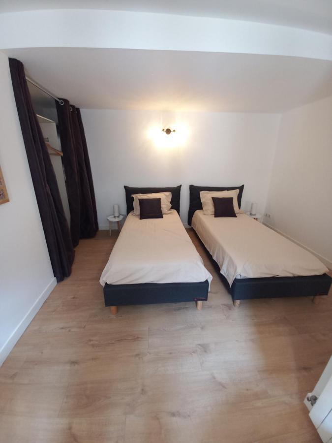 Coeur D'Uzes Apartment Bagian luar foto